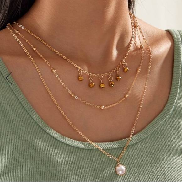 NWT gold layered pearl necklace, layered. - Picture 1 of 3